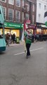 شاهد: مسيرة في مدينة برايتون تضامنًا مع قطاع غزة