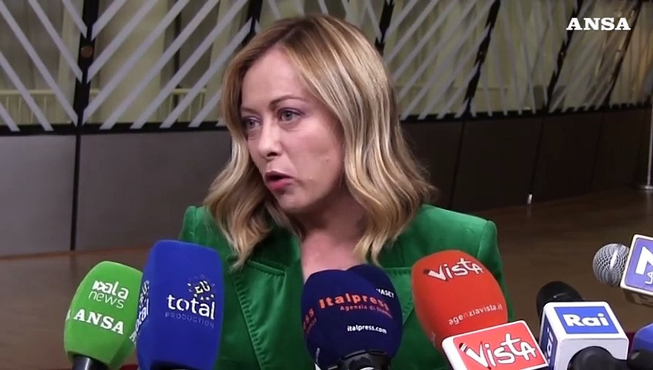 Ucraina, Meloni: "Ci sono piani B per stanziare fondi a Kiev, ma spero non ci si arrivi"