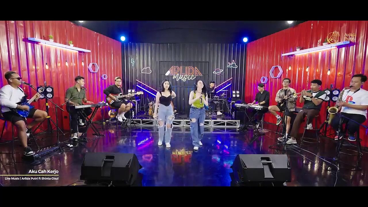 ARLIDA PUTRI FEAT. SHINTA GISUL - AKU CAH KERJO