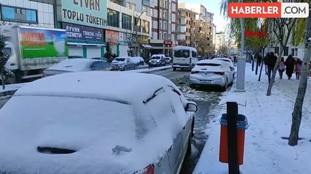 Van'da Kar Yağışı Sonrası 138 Mahalle ve Mezra Yolu Ulaşıma Kapandı