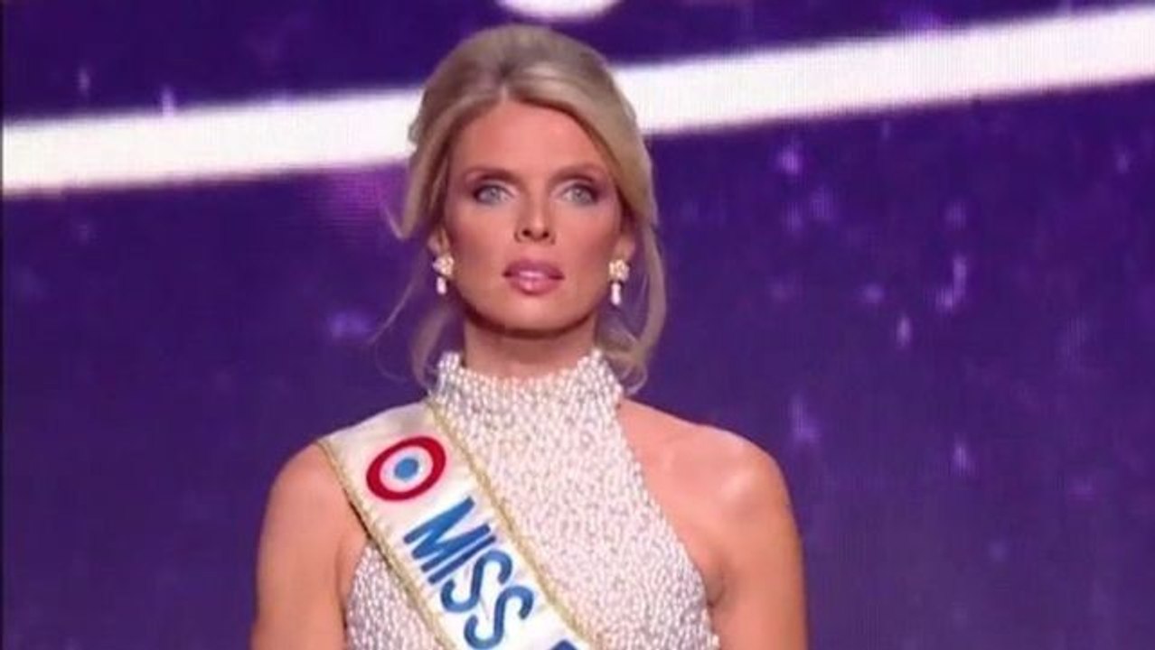 Hommage à Geneviève de Fontenay pendant Miss France 2024 : Sylvie Tellier n’a pas respecté le dress code