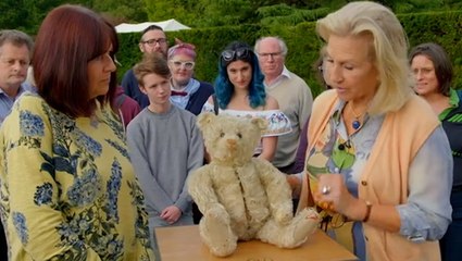 Antique Roadshow guest finds out teddy bear she’s kept in plastic bag is worth huge amount