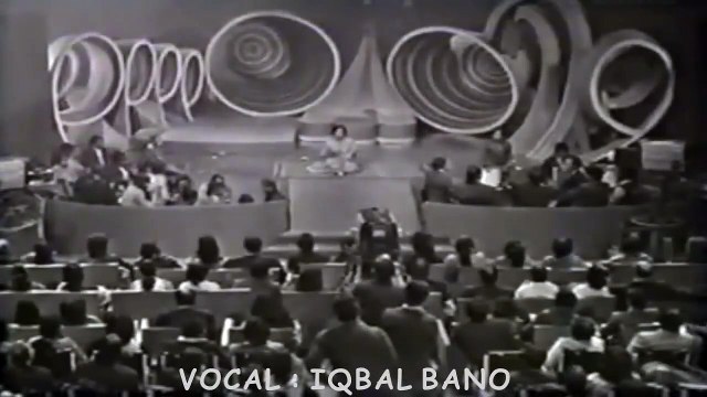 Iqbal Bano - Ulfat ki nai manzil ko chala