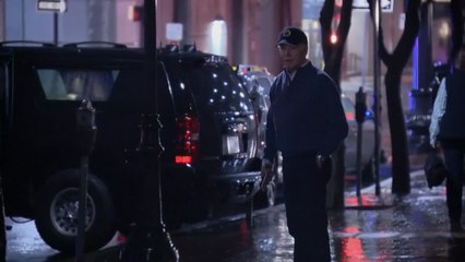 Un automovil choca contra la caravana de seguridad de Biden durante un acto en Delaware (EEUU)