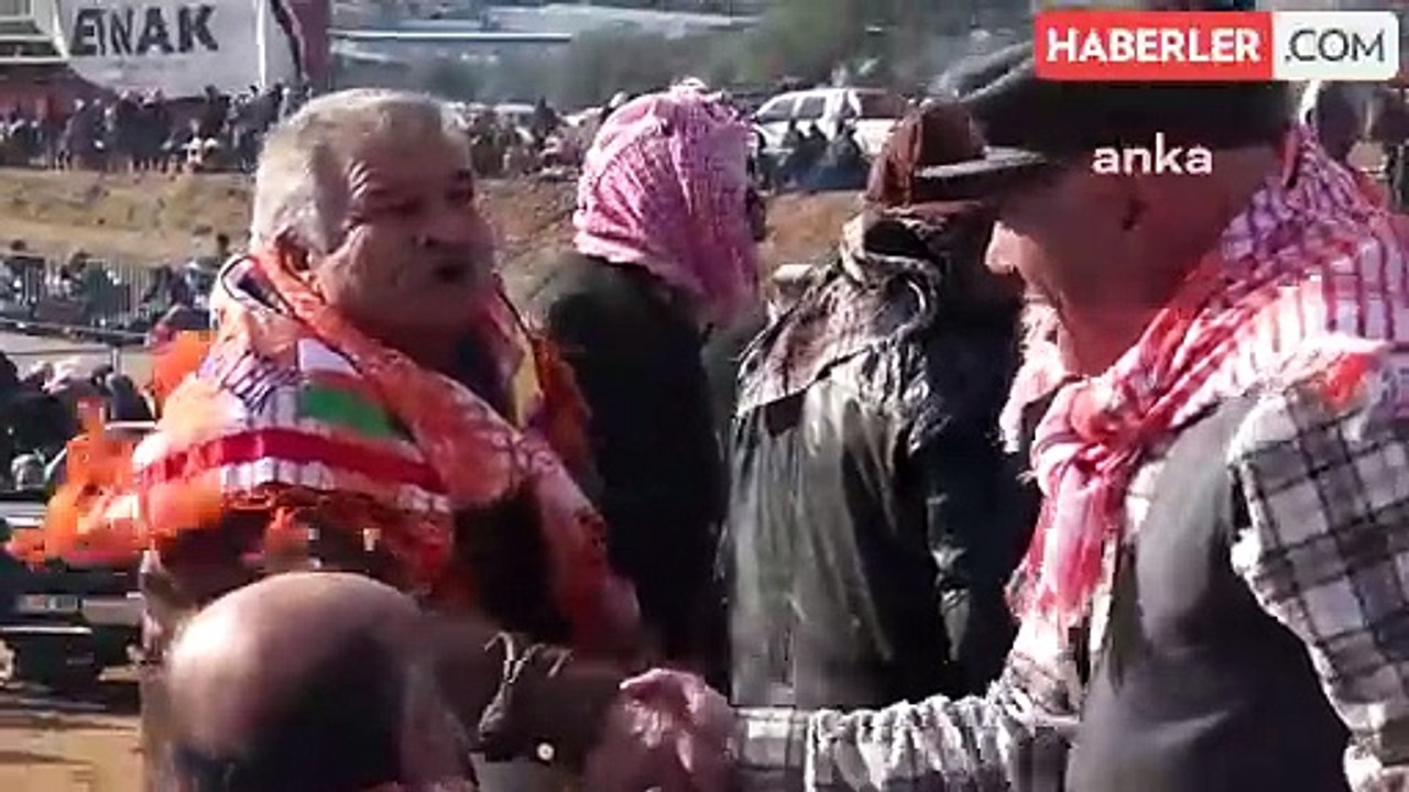 Kemalpaşa Deve Güreşi Festivali Yoğun İlgiyle Sona Erdi