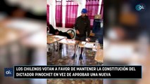 Los chilenos votan a favor de mantener la Constitución del dictador Pinochet en vez de aprobar una nueva