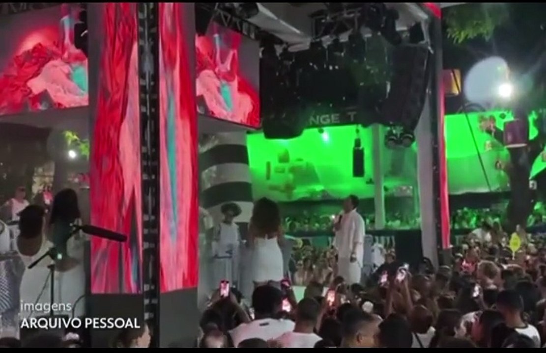 Sheron Menezzes faz participação surpresa no ensaio da Timbalada, em Salvador