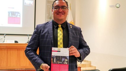 Alejandro Quezada presenta su libro ‘El aguijón de la muerte’ sobre epidemias en Jalisco.