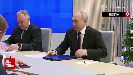 Putin, devlet başkanı seçimi için başvuruda bulundu