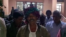 fertilizer-seed trader assaulted a farmer, farmers demonstrated.