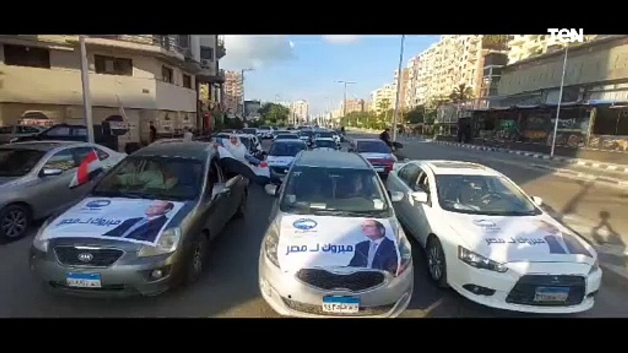 مسيرة حاشدة  تجوب شوارع  محافظة الدقهلية  احتفالا بفوز الرئيس عبد الفتاح السيسي