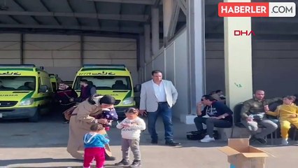 Gazzeli 102 hasta ve yaralı ile 105 refakatçi Ankara'ya getiriliyor