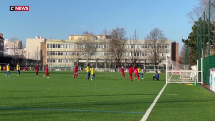 Le club MontrougeFC suspend les entraînements après l'agression d'un éducateur - Léo Marchegay