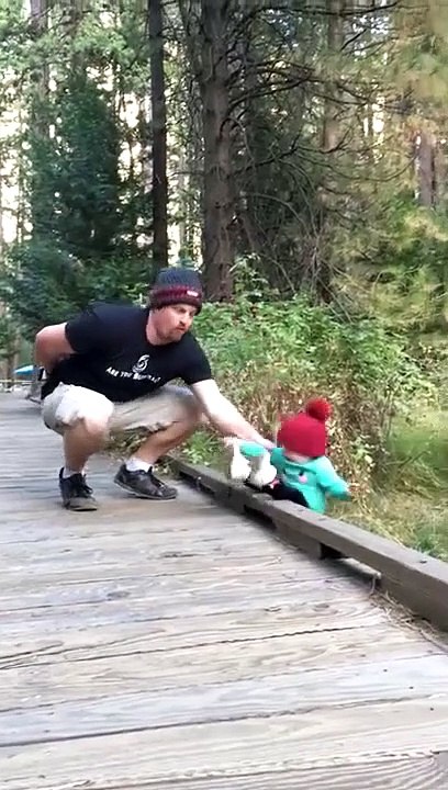 Quand papa a de très bons réflexes