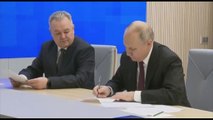 Putin ha presentato alla commissione la candidatura per le presidenziali