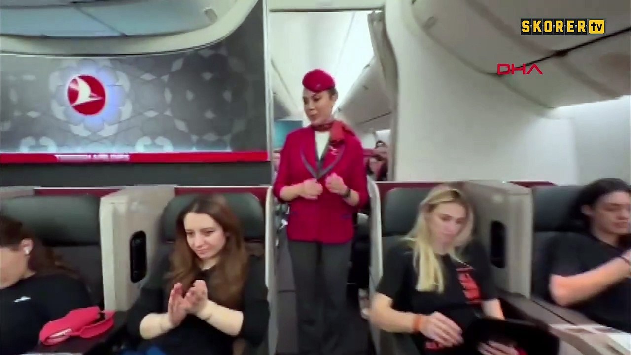 Türkiye'nin gururlarına özel anons! Eczacıbaşı Dynavit ve VakıfBank yurda dönüyor