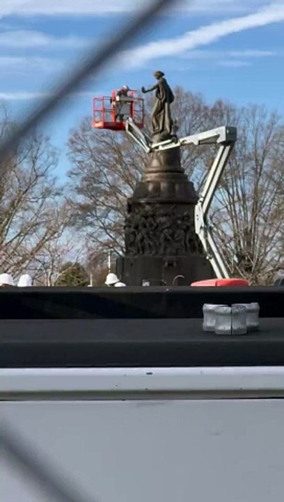 The Confederate Memorial in Arlington Cemetery is being dismantled today.
