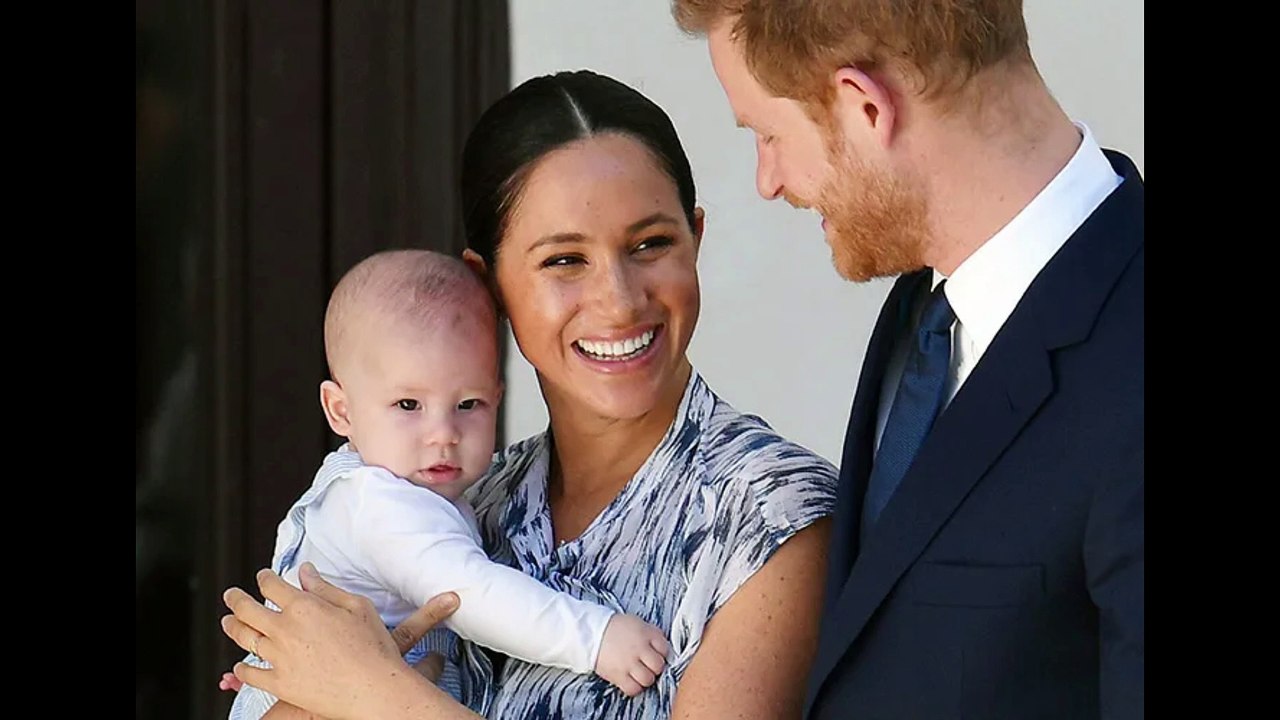 Royal Christmas Wishes: Meghan Markle Reveals Hilarious Gift Request from Prince Archie!