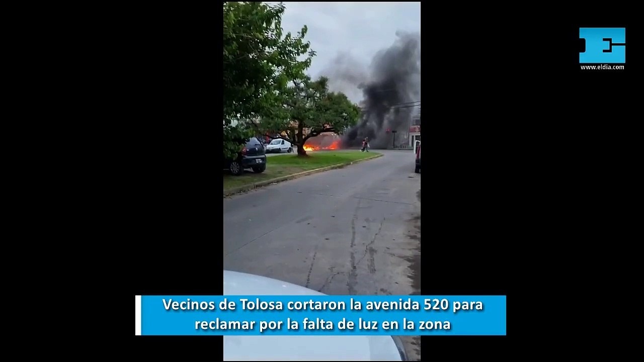 Vecinos de Tolosa cortaron la calle para reclamar por falta de luz ...