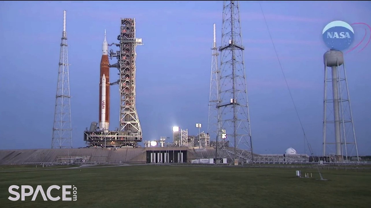 Time-Lapse Of Artemis 1 Moon Rocket Moved To Pad 39B - video Dailymotion