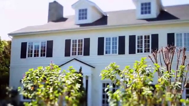 PETITS MEURTRES EN FAMILLE Un tissu de mensonges