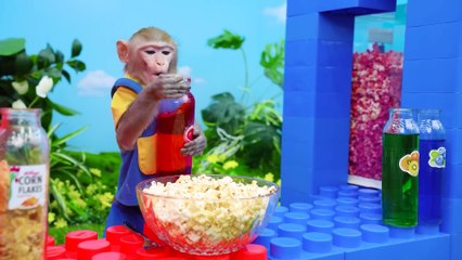 KiKi Monkey playing with Bubble Challenge when bath in the bathtub _ KUDO ANIMAL KIKI