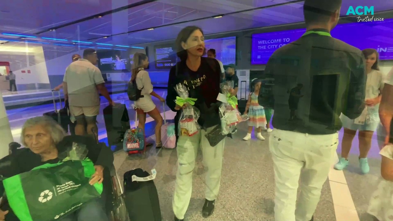 A special gift on the baggage carousel