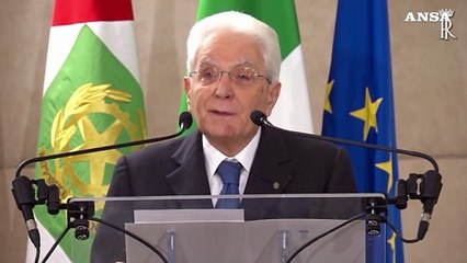 Mattarella su guerre e ambiente: "A rischio la sopravvivenza del mondo"