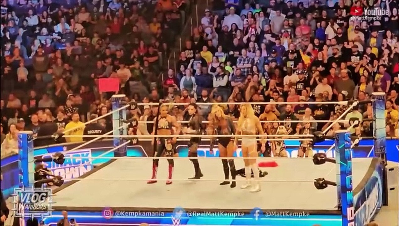 Becky Lynch, Charlotte Flair, Bianca Belair & Shotzi Destroy Damage Ctrl - WWE Smackdown 11/17/2023
