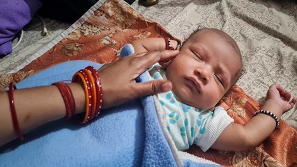 Baby Colour Change After Birth: क्या जन्म के बाद बच्चे का रंग बदलता है | Newborn ko dhoop me rakhna