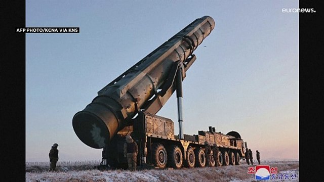الزعيم كيم جونغ أون كان حاضرا خلال إطلاق هواسونغ-18 وأشرف بنفسه على التجربة الصاروخية