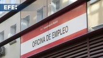 Trabajo y Economía pactan una subida inicial del subsidio por desempleo a 570 euros