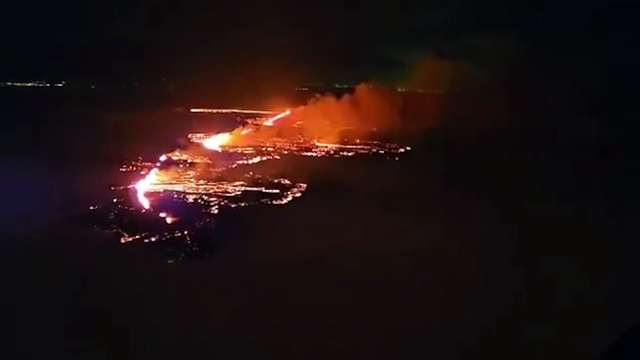 Islandia declara el estado de emergencia por la erupción de un volcán cerca de Grindavik