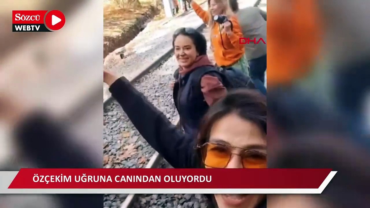 Hemzemin geçitte özçekim yaparken tren koluna çarptı