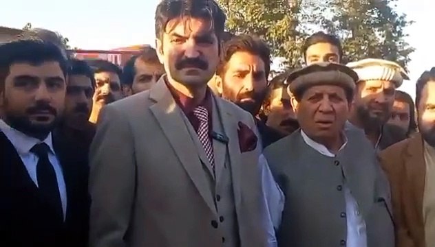 شیر افضل مروت ایک بار پھر میدان میں آگئے | Popular overbearing PTI leader Sher Afzal Marwat in the field again... Big news for PTI people from the court... Sher Afzal Marwat first overbearing speech after release from prison... But I will not leave Khan