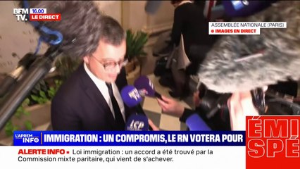 Loi immigration: "Sur les 27 articles initiaux du gouvernement, seul un a été retiré", souligne Gérald Darmanin