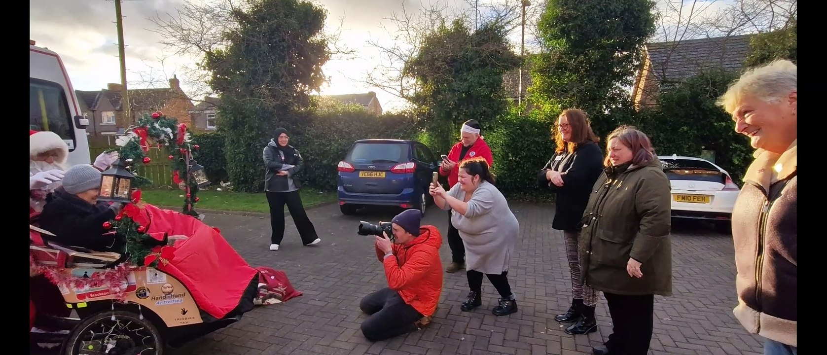 Santa gives tricycle rickshaw rides to Sunderland care home residents