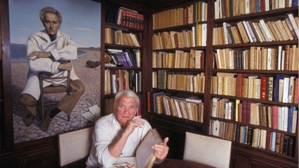 GALA VIDEO - Jean Marais : sa luxueuse villa à vendre pour une somme folle, 25 ans après sa mort