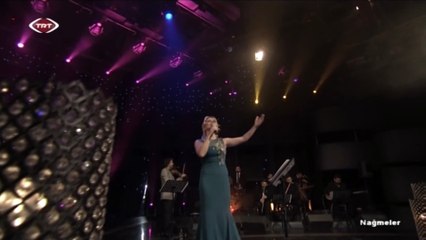 Ayşen Birgör / Kapın her çalındıkça O mudur diyeceksin