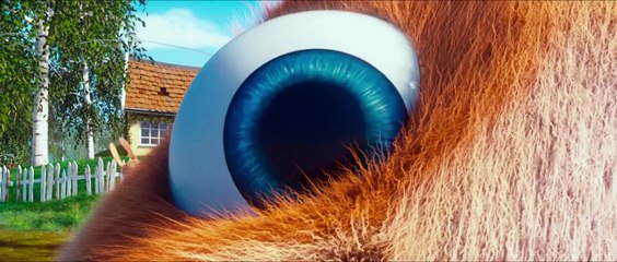 À la poursuite du roi Plumes Bande-annonce (EN)