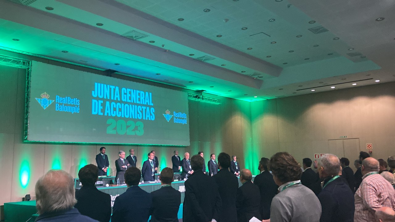 Homenaje en la Junta