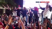 Safari Politik, Siti Atikoh 'Mlaku-Mlaku Nang Tunjungan' Sapa Warga Surabaya