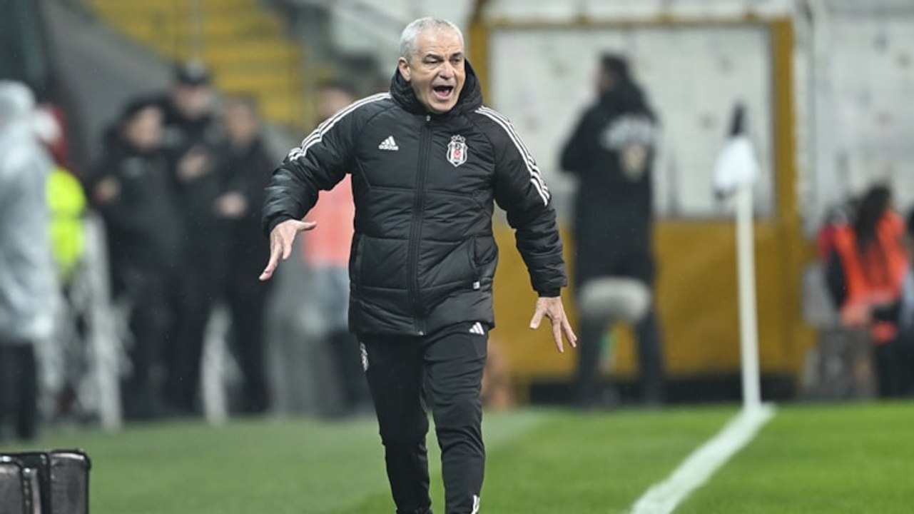 Rıza Çalımbay, Mert Günok'tan özür diledi, Beşiktaş yönetimine sitem etti