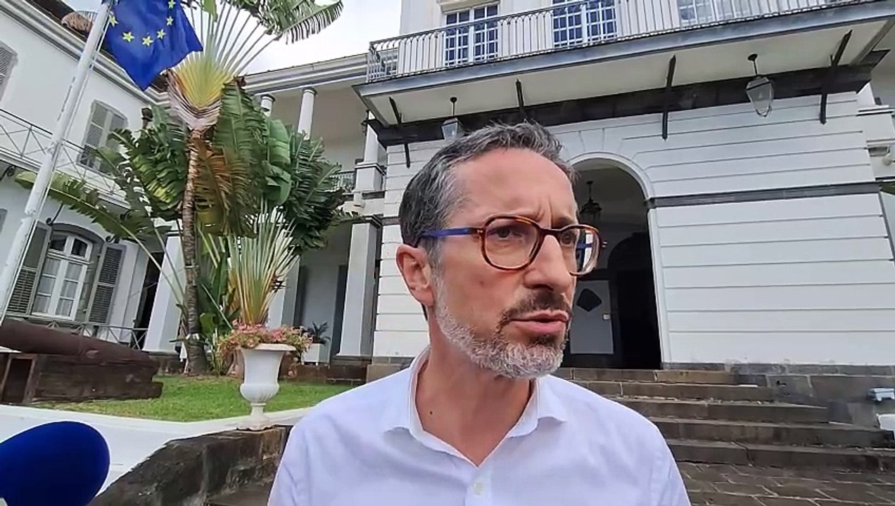 Le préfet Jérôme Filippini explique le fonctionnement de la cellule de crise créée pour jauger l'impact économique des attaques de bateaux dans le canal de Suez