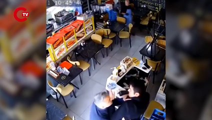 Emniyet müdüründen eski polise darp... Saldırı görüntüleri kamerada!