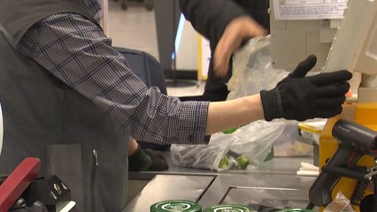 한은 "내년 말 물가 2% 근접...라스트 마일 쉽지 않다" / YTN