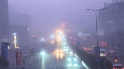 İstanbul'da sisli sabah, trafik yavaşladı