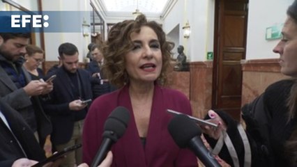 Montero defiende que la entrada de la Sepi refuerza Telefónica ante el "berrinche" del PP