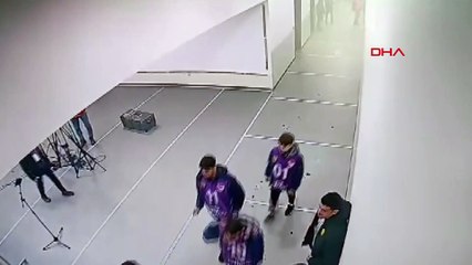 Emre Belözoğlu'ndan Halil Umut Meler'e cevap: Gidip sarıldım, 3-4 defa özür diledim