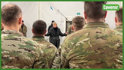 La ministre de la Défense soutient ses troupes avant les fêtes